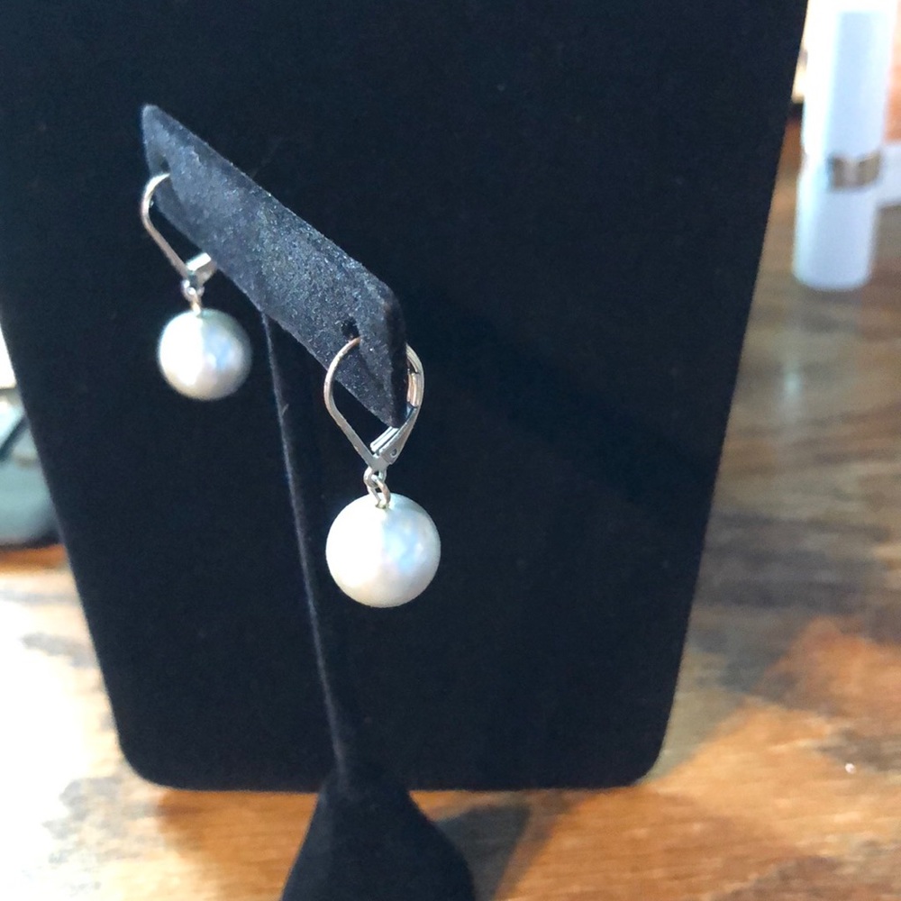 Premier Design “First Lady” earrings - Picture 3 of 3
